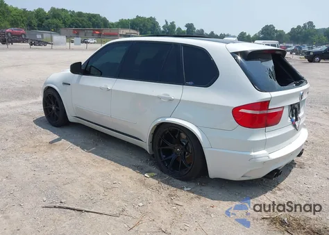 2010 BMW X5 M из США, поврежденный, VIN 5YMGY0C53ALK26006